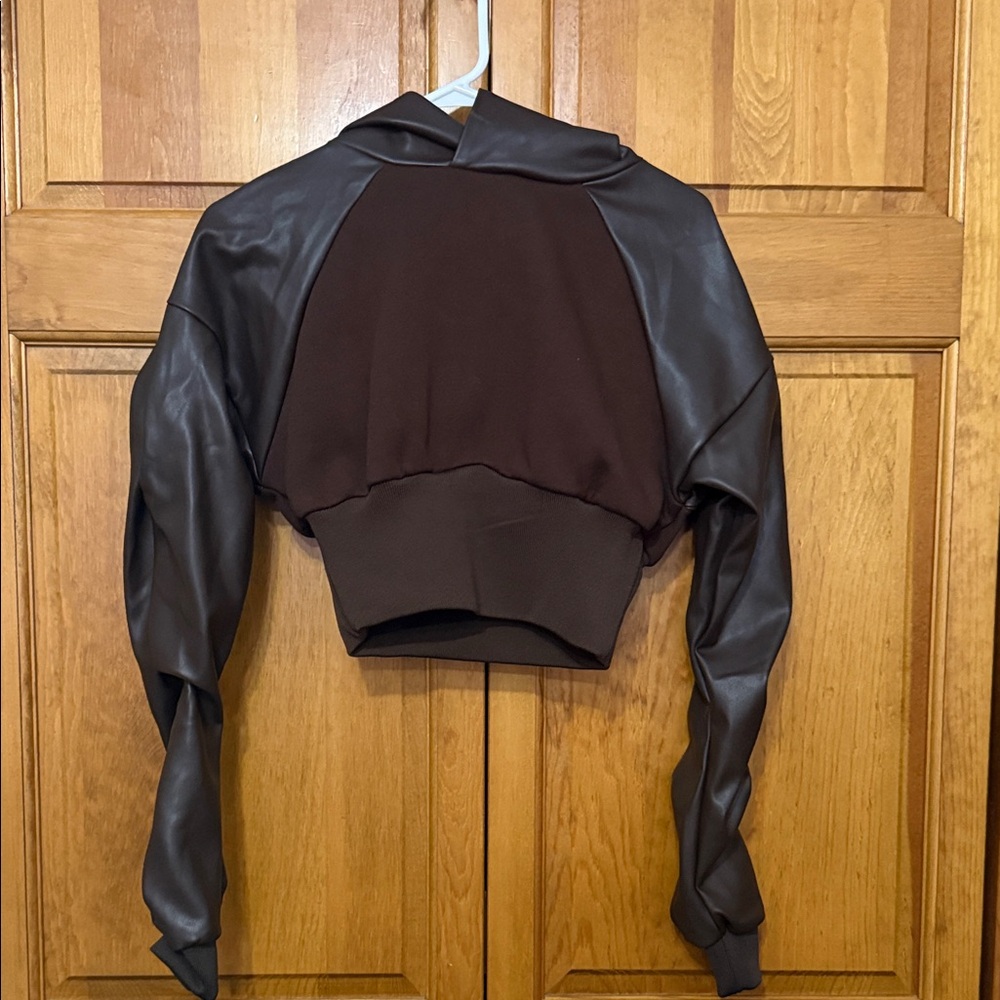 NWT Maniere De Voir Brown and Dark Brown Women's Top
